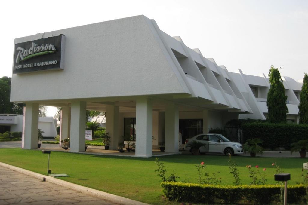 Radisson Jass Hotel, Khajuraho Exterior photo
