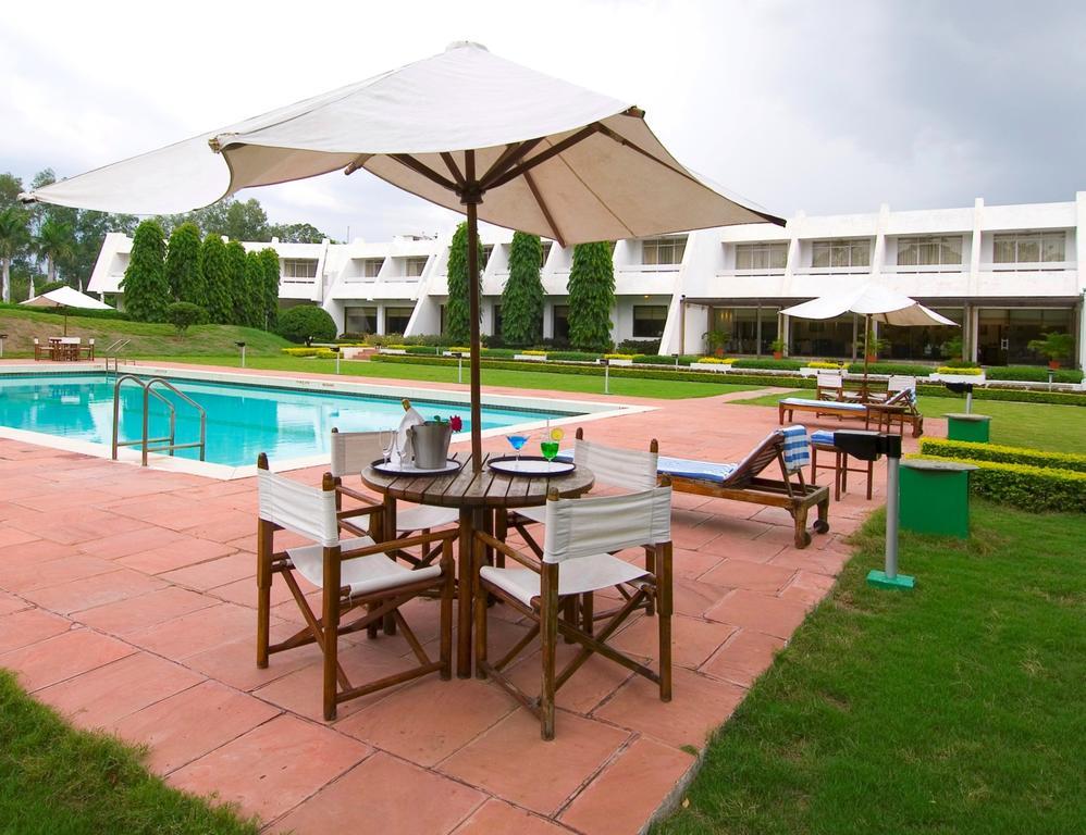 Radisson Jass Hotel, Khajuraho Exterior photo