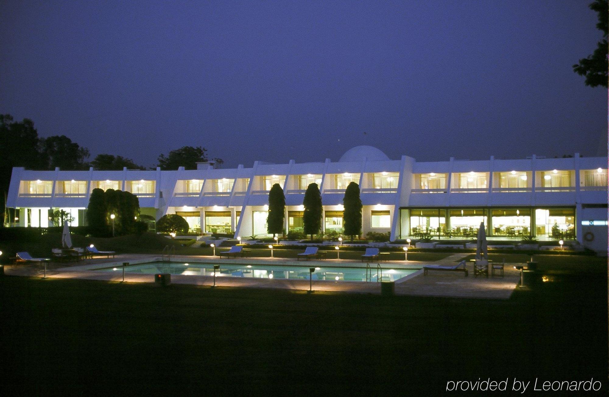Radisson Jass Hotel, Khajuraho Exterior photo
