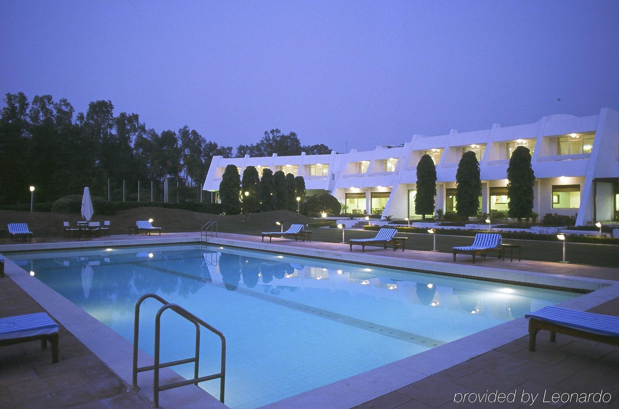 Radisson Jass Hotel, Khajuraho Exterior photo